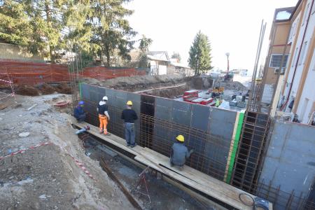 GRADNJA PRIZIDKA ZD CERKNICA 01 FOTO LJUBO VUKELIČ